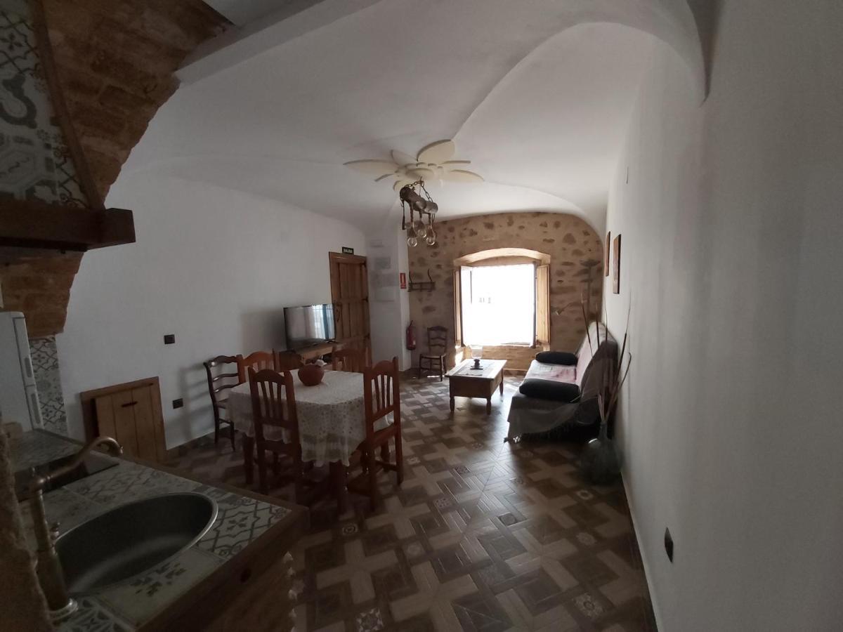 La Casina De Carmina Apartment Arroyomolinos de Montanchez Bagian luar foto